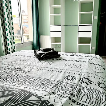 Calme, Grande Terrasse, Proche Centre Apartment Rodez